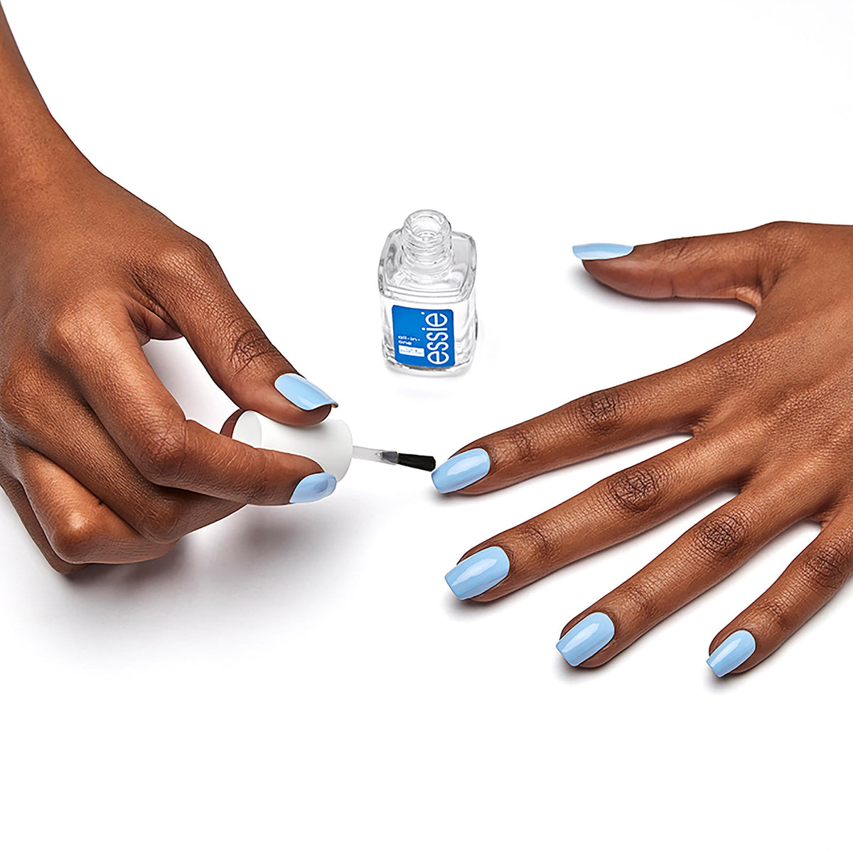 essie argan oil close-up indicating nourishing ingredient and conditioning benefit