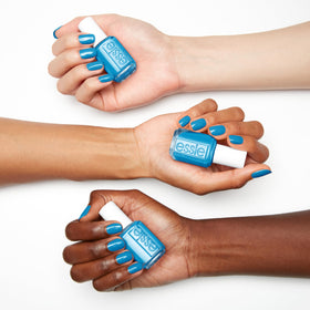 essie brush detail demonstrating easy-glide brush for smooth, even application
