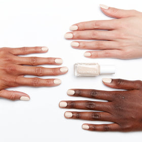 essie expressie angled brush close-up demonstrating smoother application and better edge control