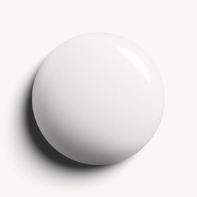 essie brush drawing a smooth Marshmallow stroke demonstrating streak-free application