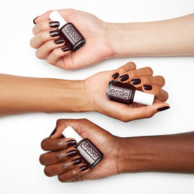 essie swatch on nails displaying opaque coverage benefit