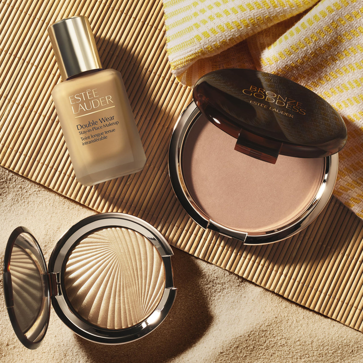 Estée Lauder product label detail emphasizing shade and ingredient clarity benefit