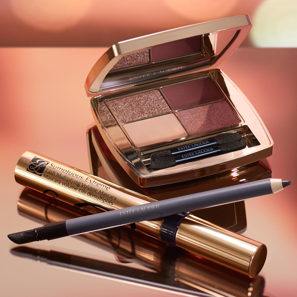 Estée Lauder close-up of gel tip highlighting creamy glide for precise lines