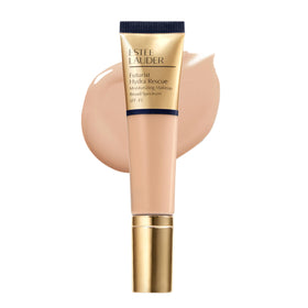 Estée Lauder front packaging showing bottle and branding, conveys premium protection