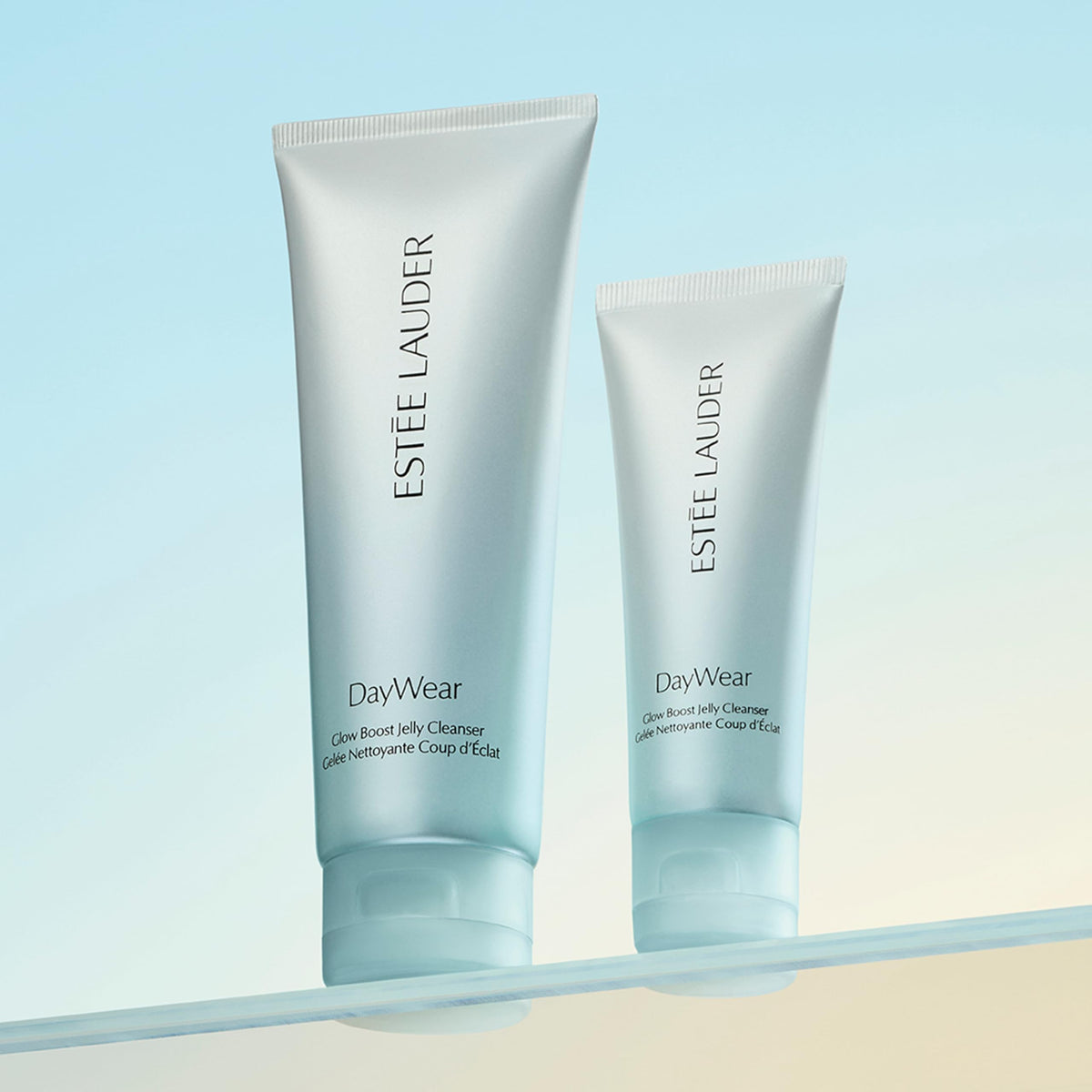 Estée Lauder algae and cucumber ingredient visual conveying oil-control and refreshment
