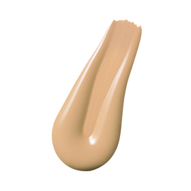 Estée Lauder texture close-up of liquid-cream formula for smooth coverage