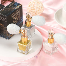 Etercycle mist on shoulder giving visible body shimmer and eye-catching shine