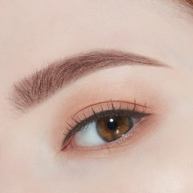 ETUDE close-up of triangular tip for precise hair-like strokes and controlled application