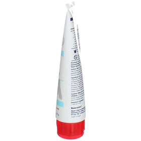 Eucerin application on heel illustrating targeted repair of cracked skin