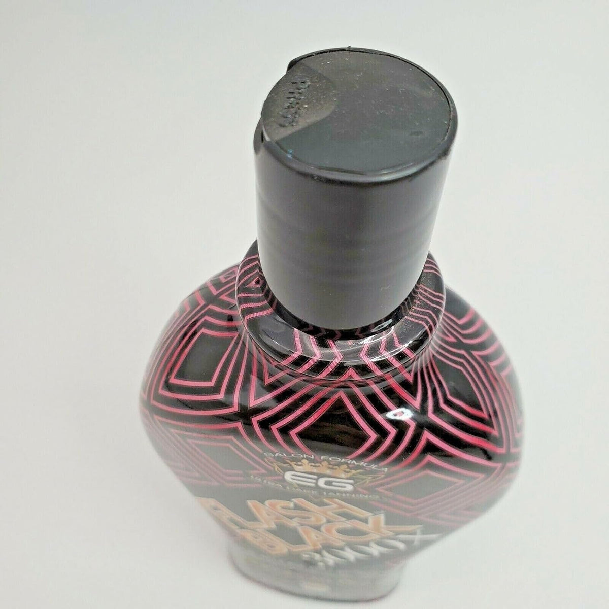 European Gold lotion texture close-up highlighting silky hydration and spreadability