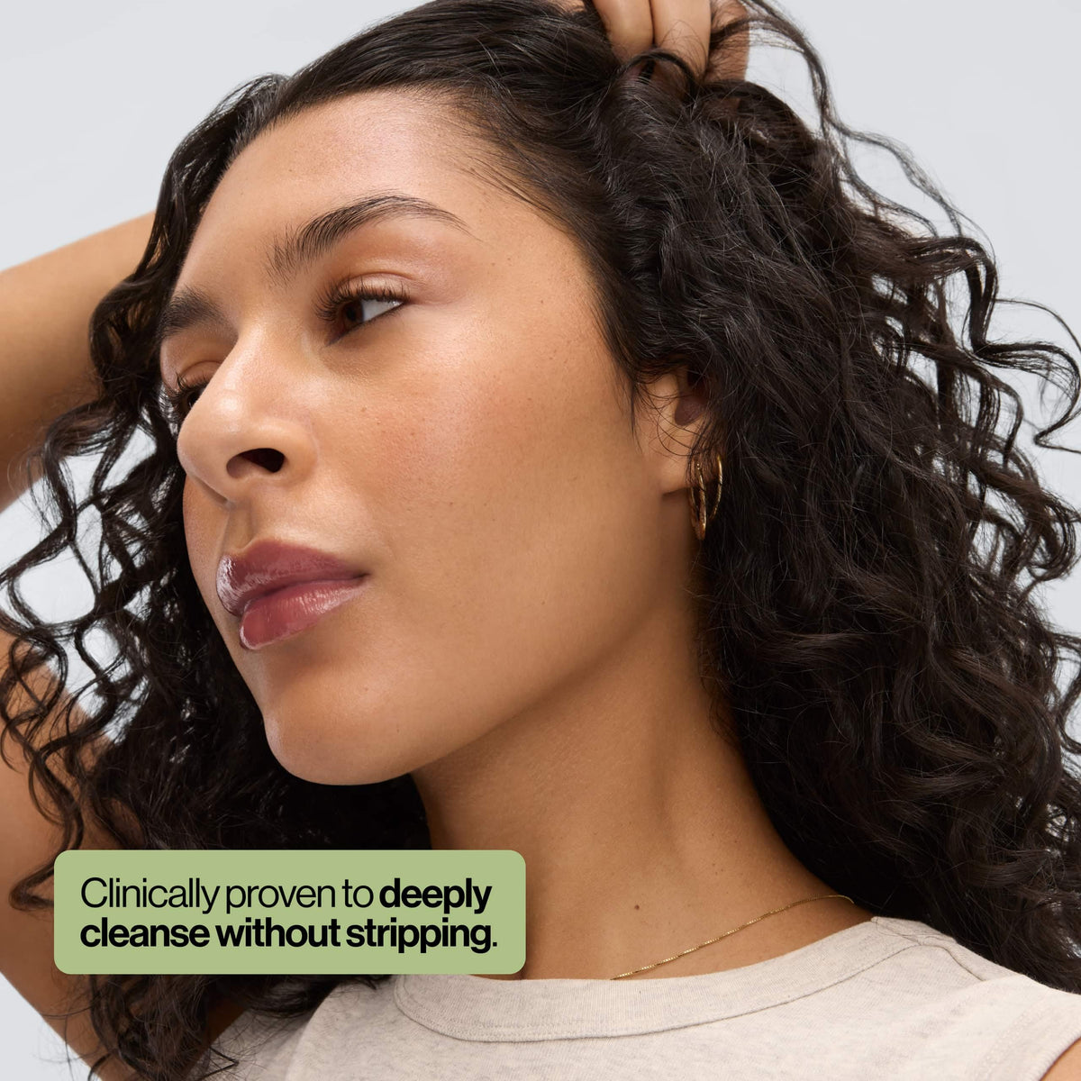 EVA·NYC creamy shampoo texture close-up for moisturizing feel
