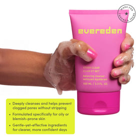 Evereden jelly cleanser texture close-up showing smooth gel and gentle feel
