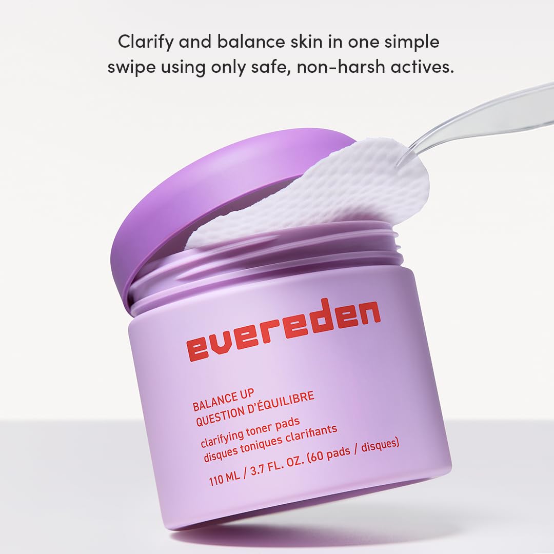 Evereden toner pad wiping t-zone showing pore-clearing benefit