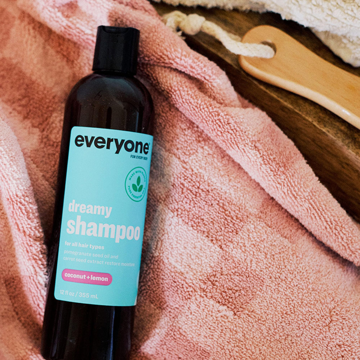 everyone for every body ingredient display with pomegranate and carrot oils benefit