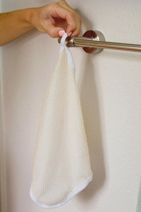 Evriholder PARADISO three cloths flat lay showing pack rotation convenience