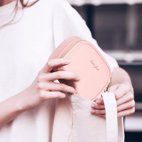 Extrei Gent lifestyle scene on hotel vanity showing fast touch-ups while traveling