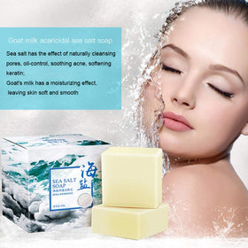 Fabussa rich foam in hand demonstrating creamy lather and conditioning benefit