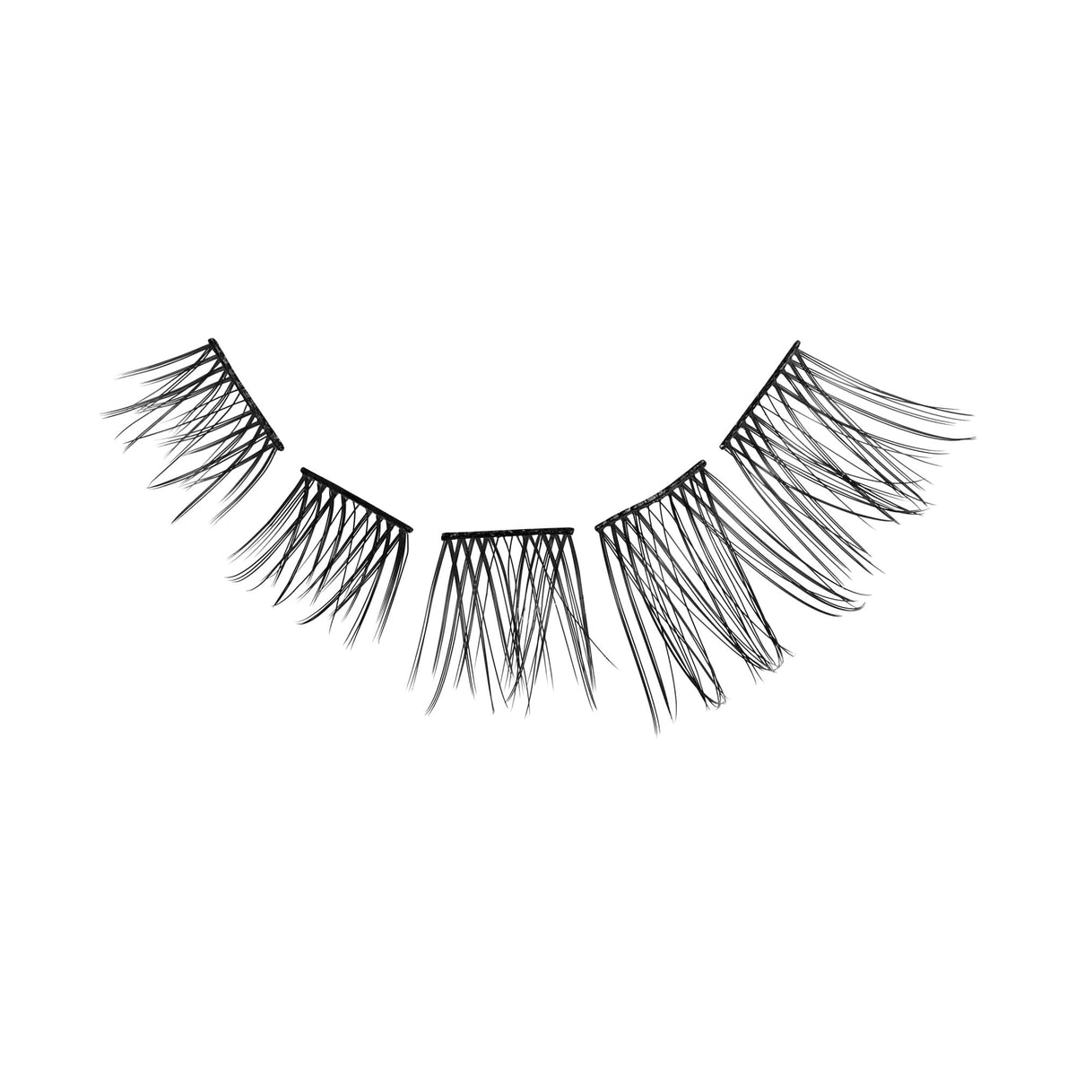 FALSCARA clusters applied on eyelid side profile for natural extension effect