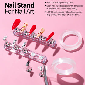Fandamei tools used to paint a nail tip demonstrating control
