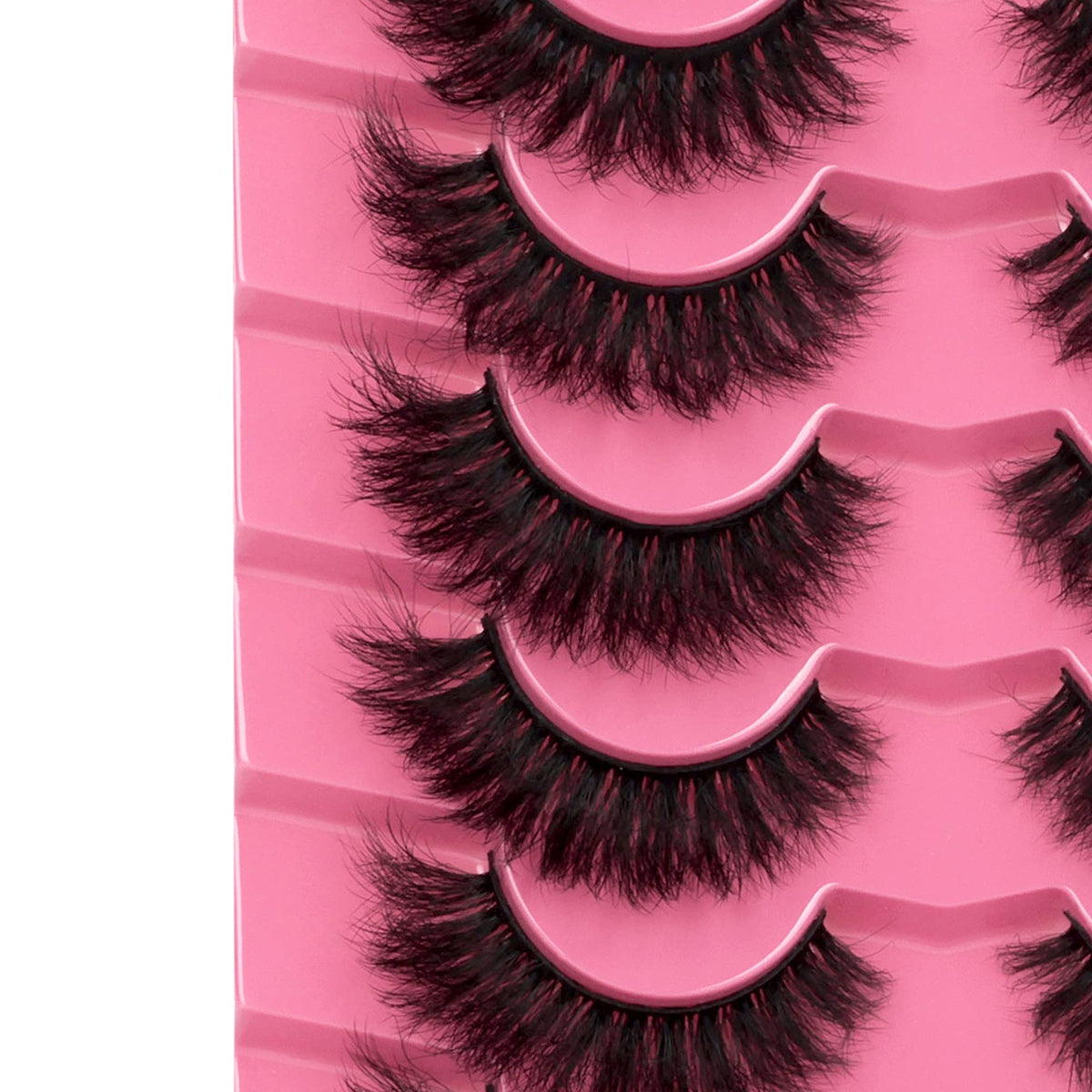 FANXITON lashes on model demonstrating dramatic cat-eye lift