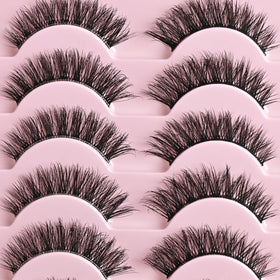 FARRED applying lashes on eye showing easy placement and seamless fit