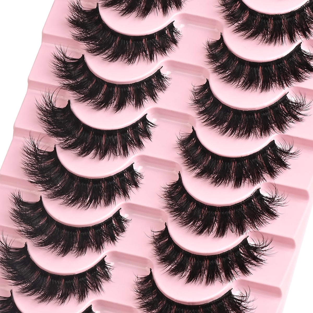 FARRED model wearing lashes demonstrating lifted cat-eye effect