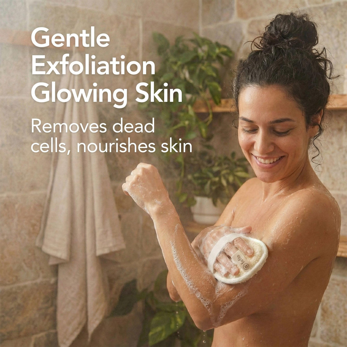 Feffo close-up of loofah fibers illustrating exfoliating texture benefit