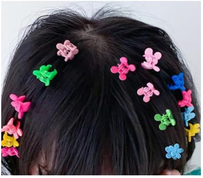 Feilguee clips worn in half-up hairstyle showing versatile styling advantage