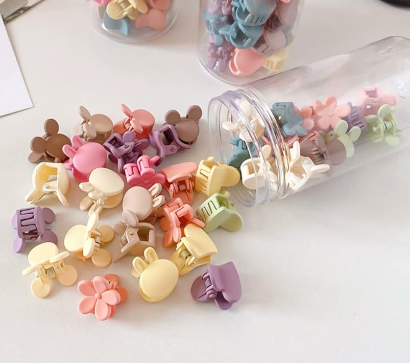 Feilguee close-up of Mickey-inspired clip shape highlighting cute decorative appeal