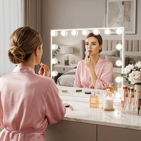 FENCHILIN wall-mounted mirror option for flexible placement and use
