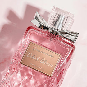 FF FRAGRFLOWING misting through hair illustrating delicate scent application