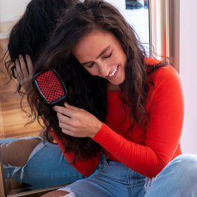 FHI Heat Unbrush bristles detail showing DuoFlex anti-static bristles reducing breakage