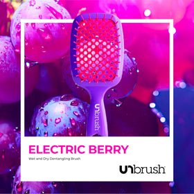 FHI Heat UNbrush detangling wet hair demonstrating gentle knot removal without pulling