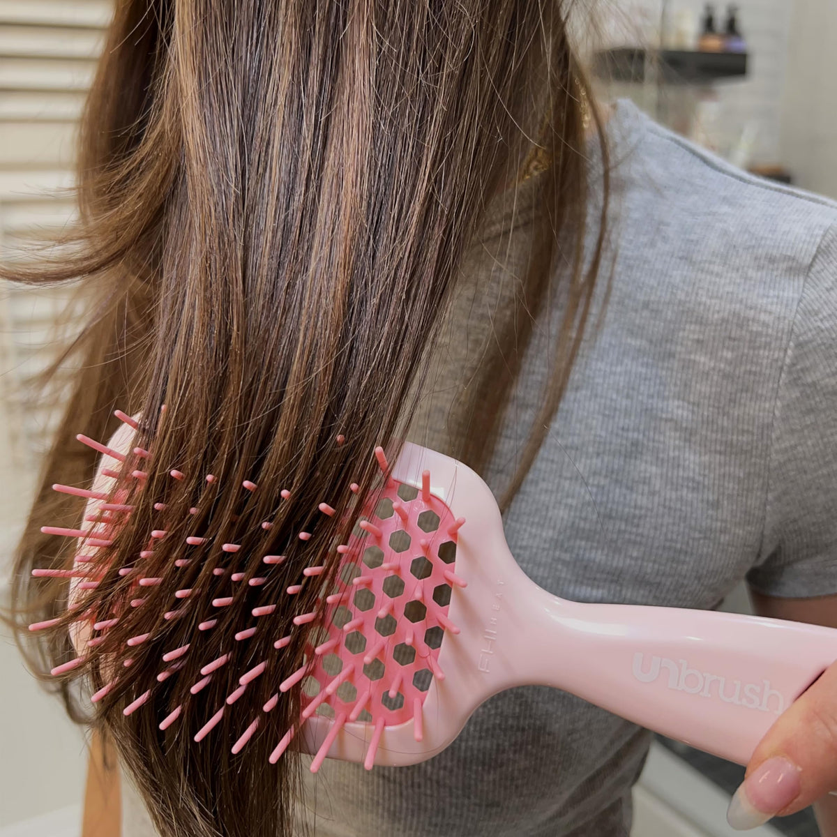 FHI Heat UNbrush backless vent cushion detail improving airflow to speed up drying and styling