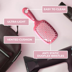 FHI Heat detangling wet hair with UNbrush demonstrating gentle knot removal and airflow