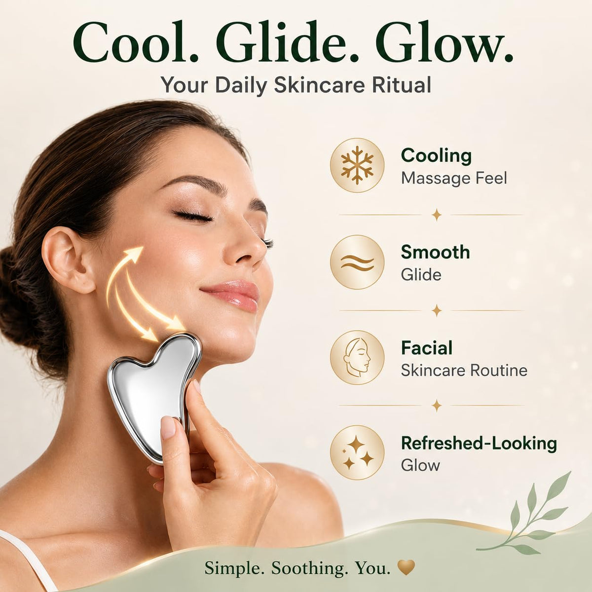 Fiora Naturals castor oil texture close‑up illustrating smooth slip