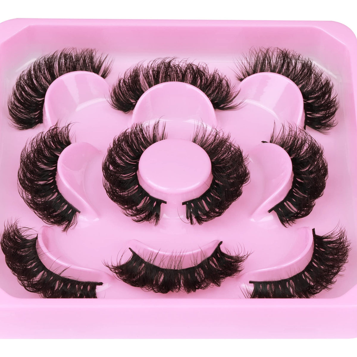 Focipeysa lashes applied on model showing lifted D curl and fuller eyes