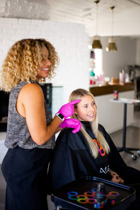 FRAMAR label closeup highlighting product name and usage benefits for stylists