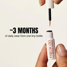 Freck Beauty ultra-fine brush tip close-up for precise freckle placement