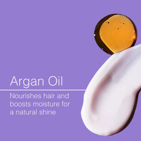 Function of Beauty close-up of creamy conditioner texture for lightweight hydration