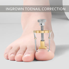 Fuwddy tools beside a coin showing compact size and easy handling