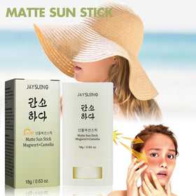 Gaayou sun stick texture close-up demonstrating smooth glide benefit