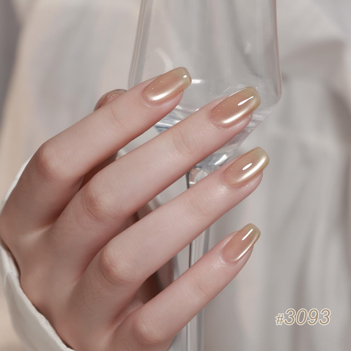 GAOY bottle label and 6.5ml size displayed for easy travel-friendly nail kits