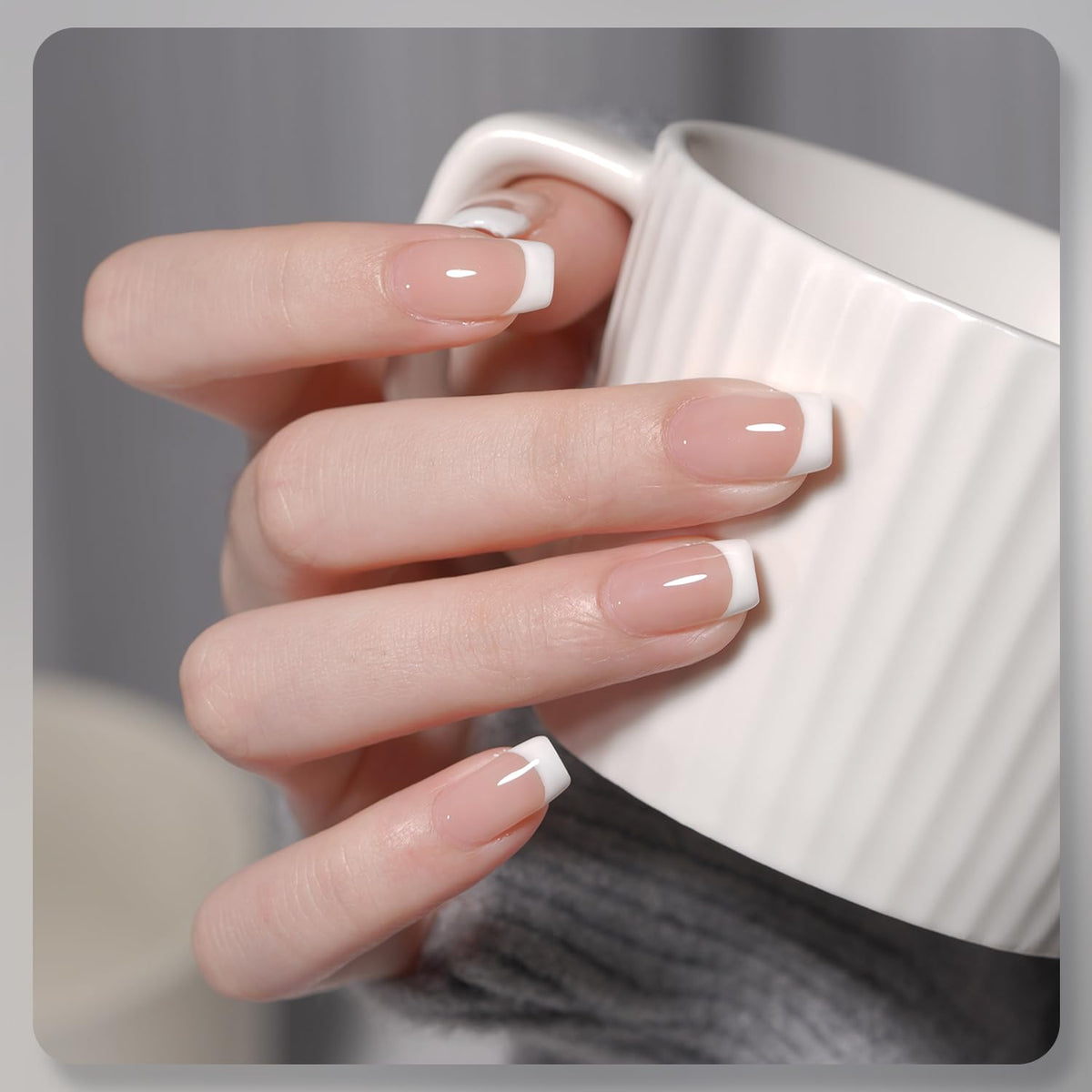 GAOY close-up brush stroke of white gel demonstrating crisp, high-opacity finish