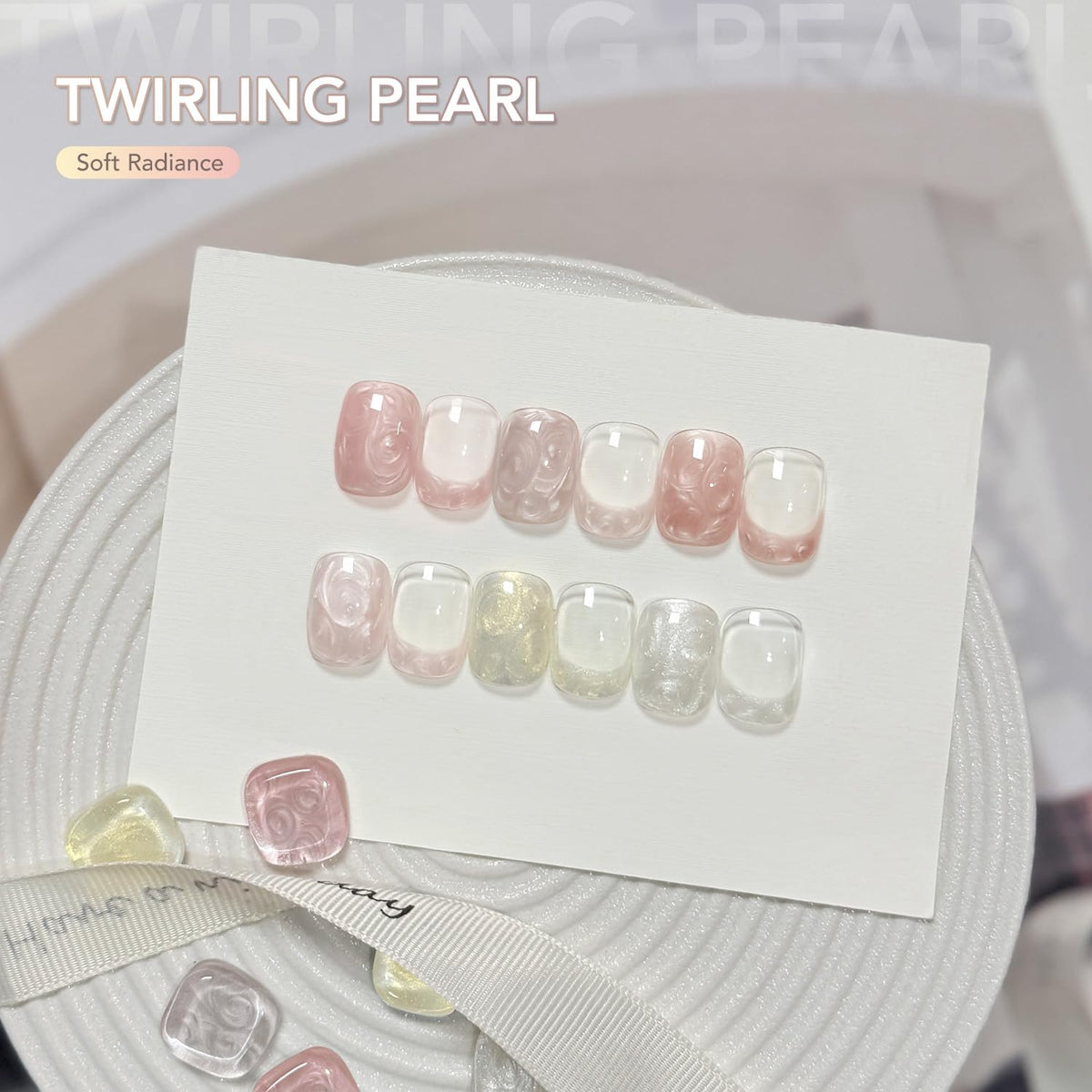 GAOY close-up of pearl gel stroke showing reflective shimmer and smooth texture