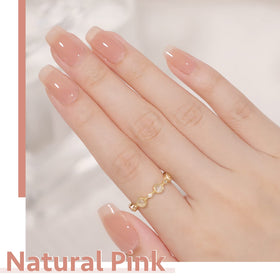 GAOY close-up of polish texture and glossy finish highlighting smooth coverage