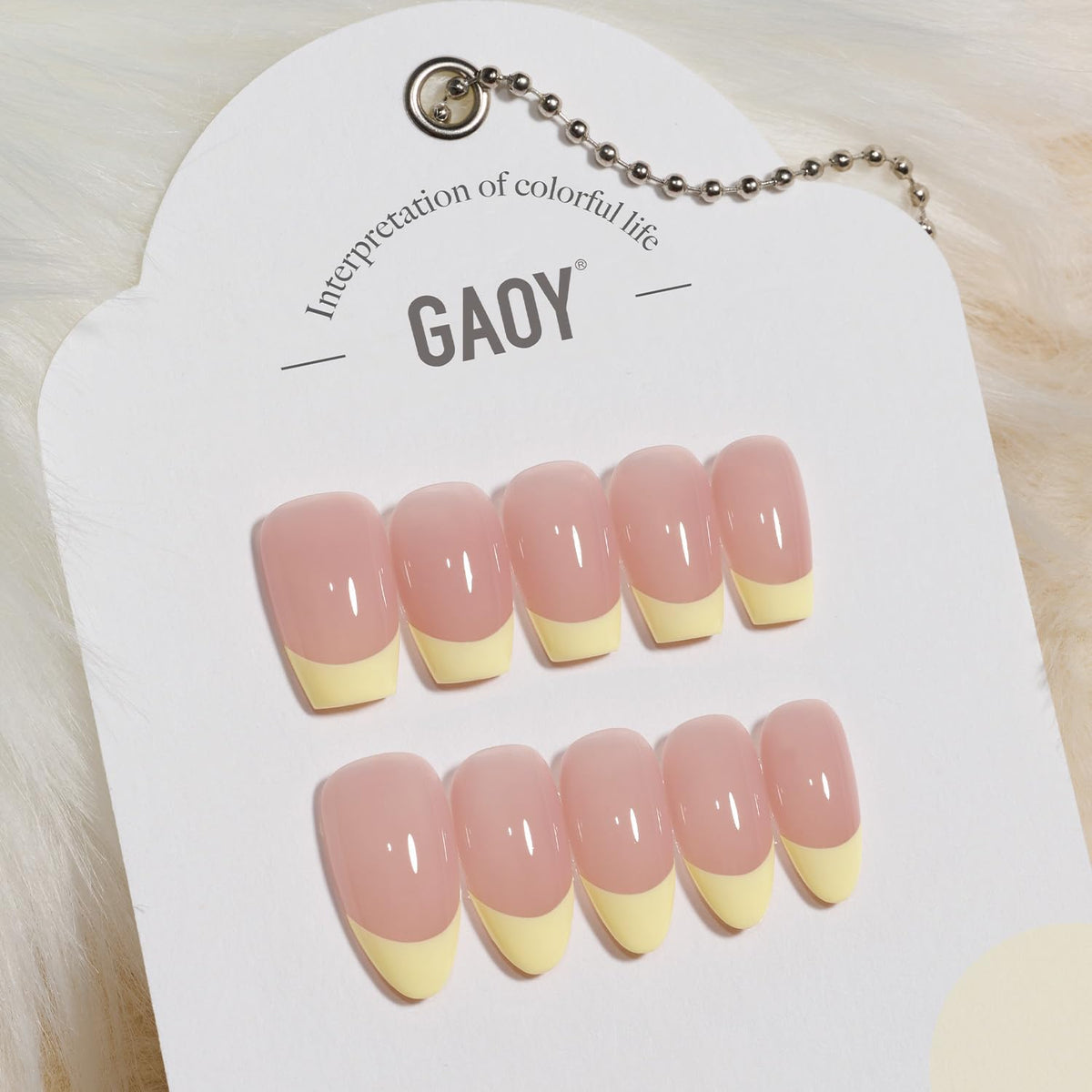 GAOY gel liner used to paint a French manicure demonstrating control