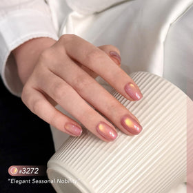 GAOY nails in use revealing vivid cat-eye effect and salon-level sparkle
