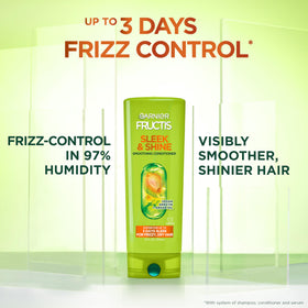 Garnier argan oil texture close-up highlighting moisturizing effect