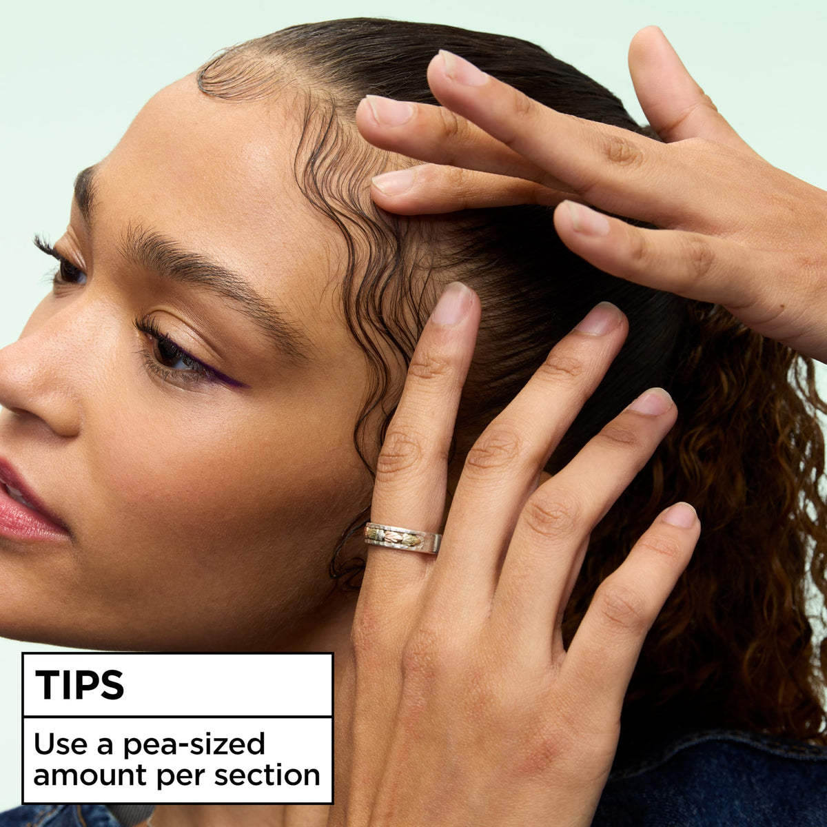 Garnier prayer-hands application smoothing mid-lengths for curl definition